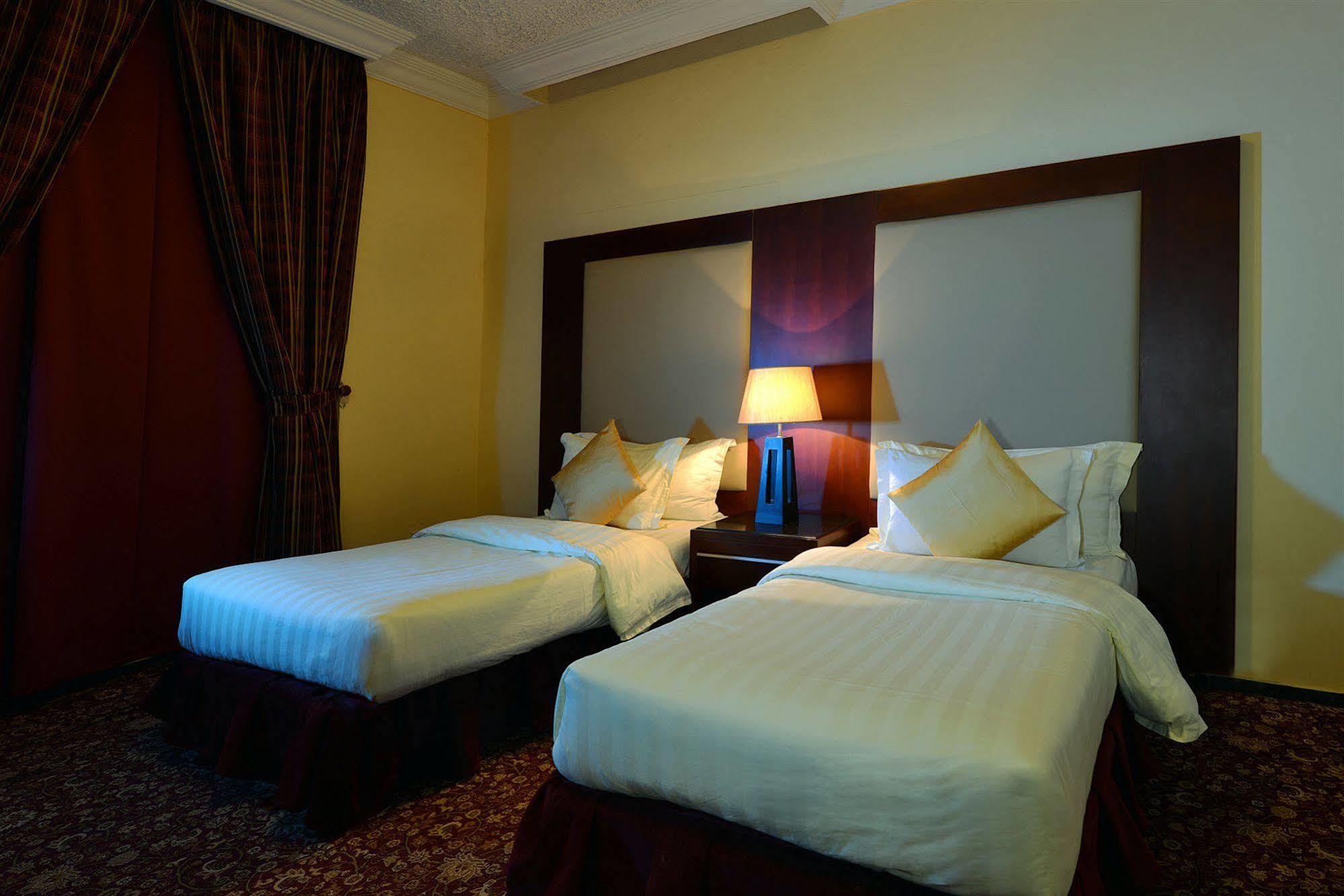 Boudl Palestine Aparthotel Jidda Exteriör bild